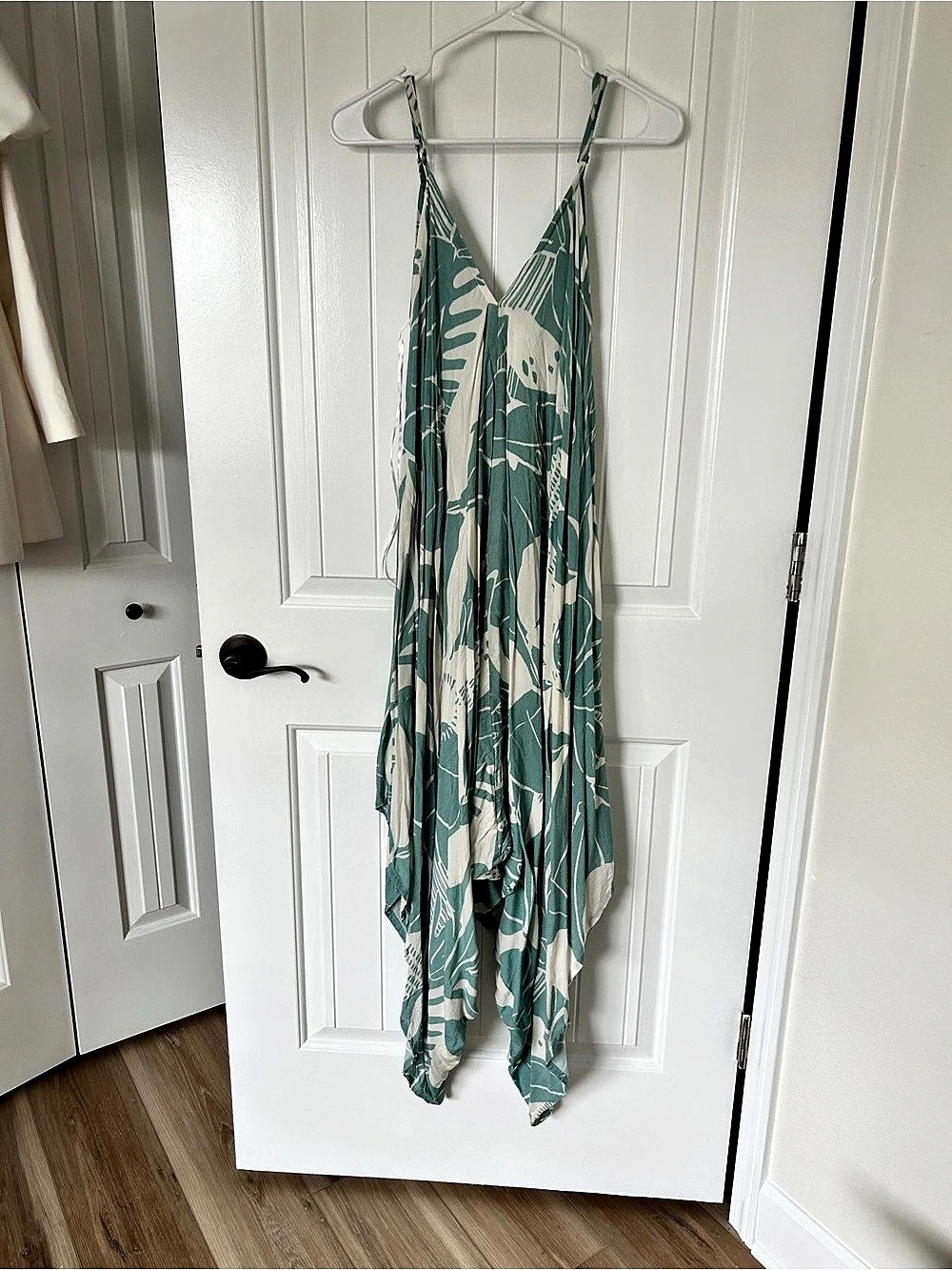 World Market Floral Maxi Dress Jumpsuit in Green & Cream Size Small Like New